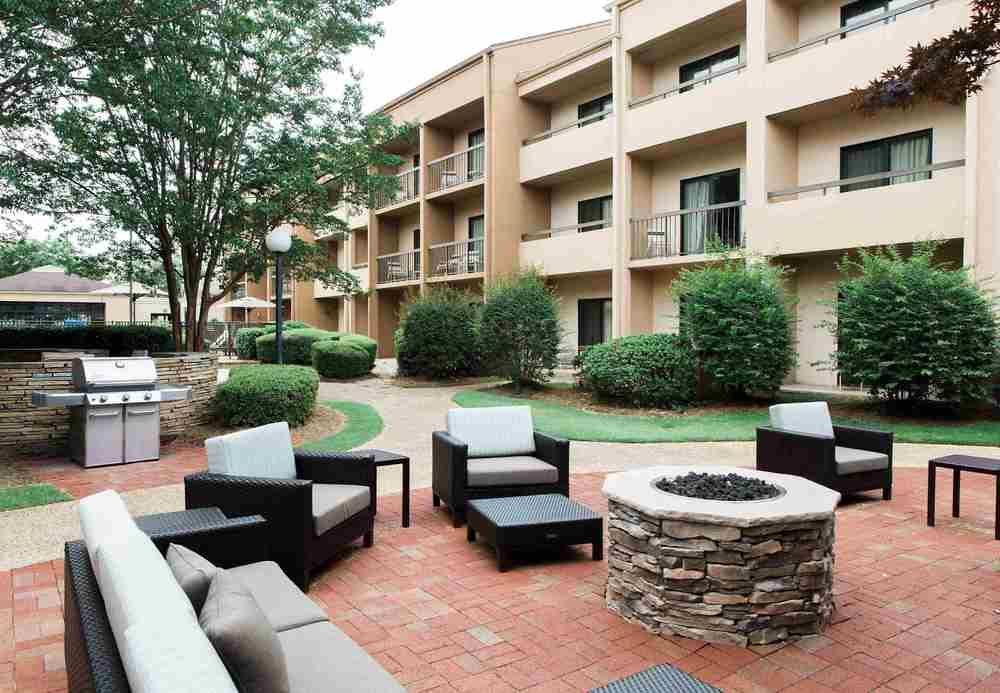 Courtyard Montgomery Eksteriør billede